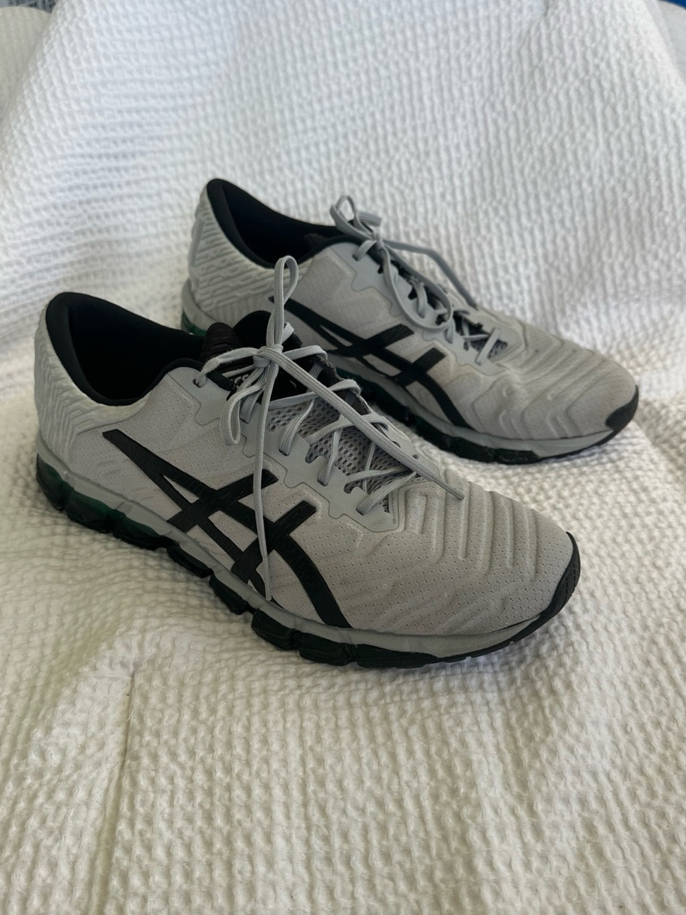 ASICS Gray/Black/Green Gel Quantum 360 5 Running Sneaker Men’s 11.5
